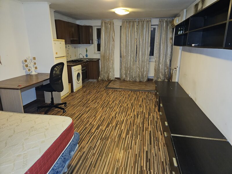 Drumul Taberei, Favorit